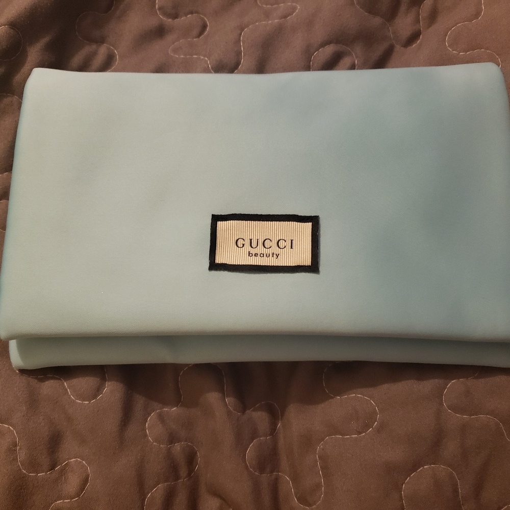 Gucci beauty bag